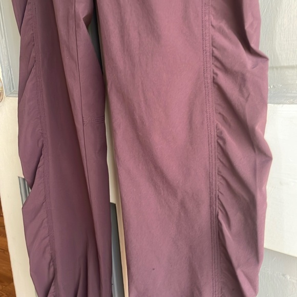 Athleta active stretchy plum joggers - Picture 5 of 8